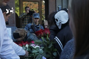В Одесі попрощалися із загиблим розвідником (фото) фото 1