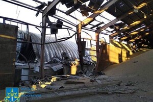 Рятувальники та прокуратура показали наслідки ворожої атаки на Одещині фото 6