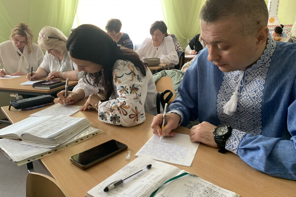 Одесситы приобщились к написанию радиодиктанта по украинскому языку фото 6