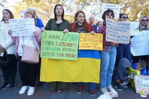 Одесситы снова вышли на протест против неуместных во время войны тендеров фото 9