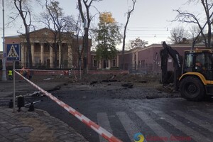 Как выглядит одесский худмузей после атаки рашистов (фото, видео) фото 12