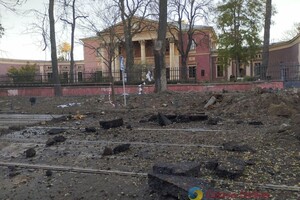 Как выглядит одесский худмузей после атаки рашистов (фото, видео) фото 17