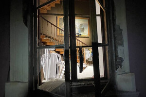 Пострадала половина залов: как спасли экспонаты одесского худмузея  фото 16