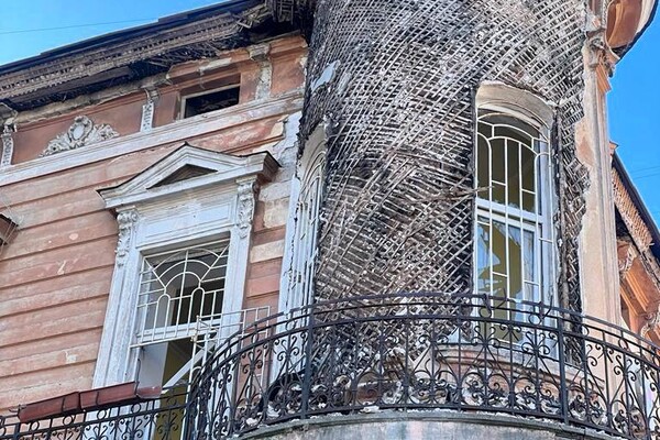 Отримай відповідь: скільки пам'яток архітектури та пошкоджень в Одесі після російської атаки фото 5
