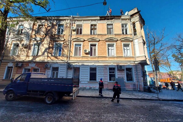Постраждали 33 житлові будинки та 395 квартир: в Одесі продовжують фіксувати наслідки атаки фото