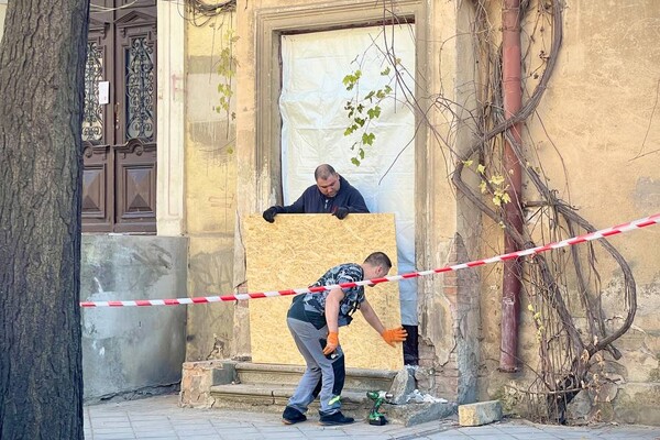 Після обстрілу: як приводять до ладу вулицю Софіївську фото 8