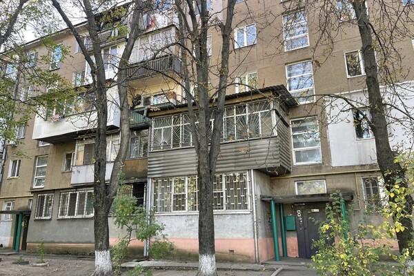 Мистецтво чи рагулізм: як виглядають балкони на одеських Черьомушках фото 8