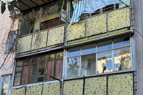 Мистецтво чи рагулізм: як виглядають балкони на одеських Черьомушках фото 11