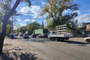 Обстановка на дорогах Одессы: трамвай изменил схему движения и пробка на поселок Котовского фото 5
