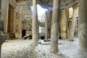 Спасо-Преображенский собор в Одессе подтопило дождем фото 1