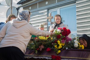 В Одесской области простились с погибшим на фронте в Луганской области пограничником  фото 5