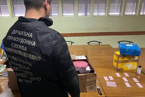 Фітнес-тренер із Одеси виявився драг-дилером екстазі: відео затримання фото