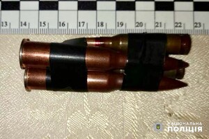 В Одессе мужчина пытался продать ручную гранату фото