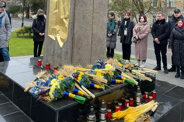 В Одессе почтили память жертв Голодоморов фото 2