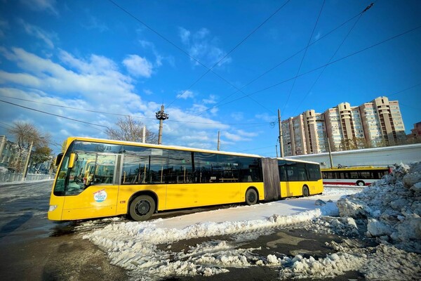 В Одессе вместо трамваев и троллейбусов на маршруты выйдут автобусы  фото 1