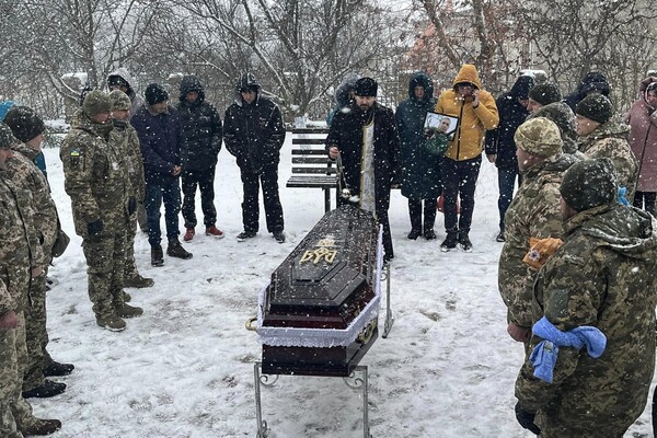 В Одесской области простились с минометчиком, погибшим на Луганском направлении фото 3