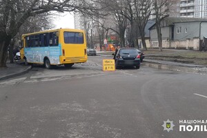 В Одесі в одну ДТП потрапили маршрутка та п'ять автомобілів фото