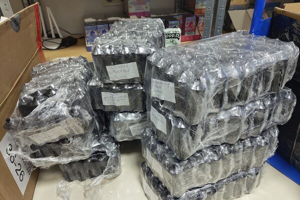 В Одессе нашли склад безакцизных электронных cигарет на 10 миллионов гривен фото 8