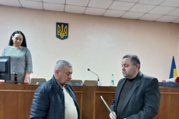 В Одесской области отцу погибшего 21-летнего защитника Украины вручили посмертную награду сына фото