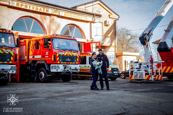 Одеські рятувальники влаштували тематичне ґендер-паті фото 4
