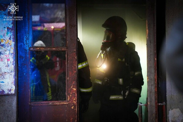Загинули дві людини: подробиці нічної ворожої атаки на Одеську область (оновлено) фото 3