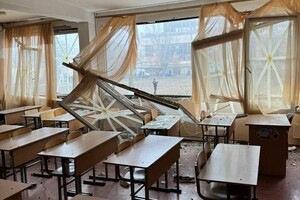 В Одессе в результате утренней атаки поврежден лицей и трехэтажный дом: фото и видео фото 7