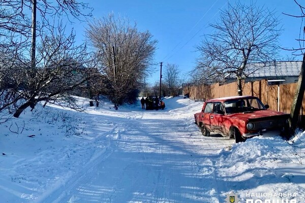 В Одесской области ребенок на санках попал под авто фото 2