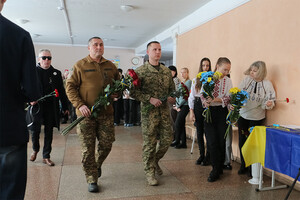 В одеському ліцеї відкрили три меморіальні дошки загиблим воїнам: серед них Віталій Блажко фото 6