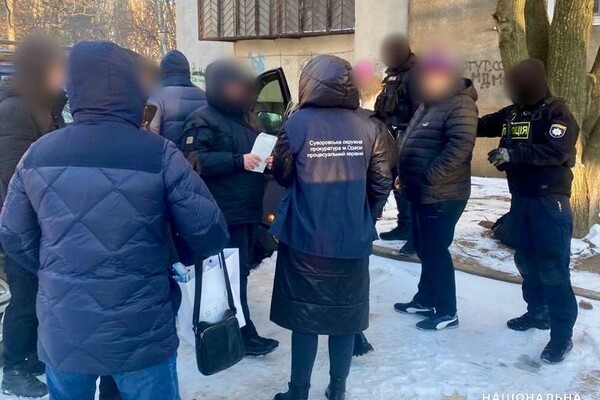 Чиновника подразделения Госпотребслужбы в Одесской области поймали на взятке фото