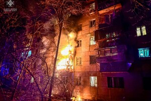 Нічна атака &quot;шахедами&quot; в Одесі: є потрапляння до житлового будинку, є постраждалі (оновлено) фото 30