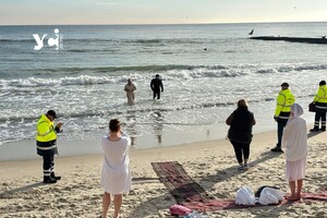 Крещение по юлианскому календарю: одесситы купаются в море фото 5