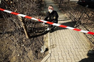 В Одессе химики собрали 30 килограмм грунта, загрязненного ртутью фото 4