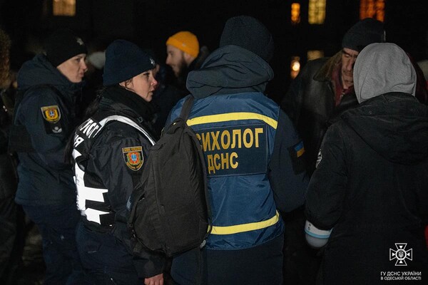 Последствия и подробности атаки &quot;шахедов&quot; на Одессу: пострадали шесть человек (обновлено) фото 12