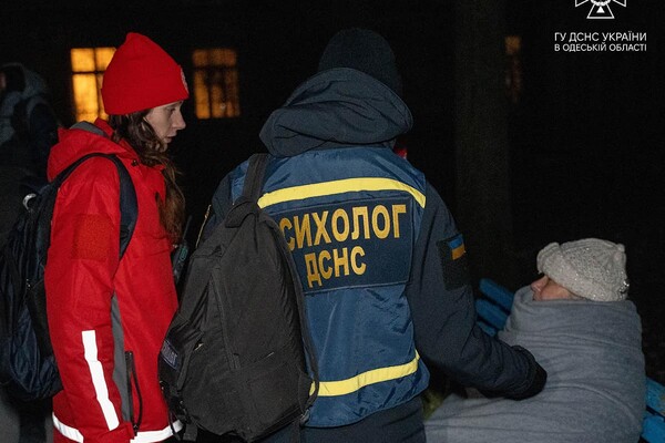 Наслідки та подробиці атаки &quot;шахедів&quot; на Одесу: постраждали шестеро людей (оновлено) фото 13