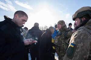 Из российского плена вернулись домой восемь пограничников из Одесской области фото 2