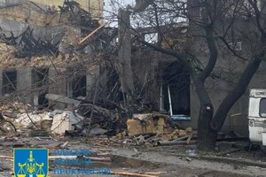 Прокуратура розпочала розслідування: як виглядає місце &quot;прильоту&quot; в Одесі вранці (відео) фото 3