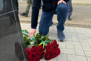 В Одессе почтили память жертв российской агрессии фото 2