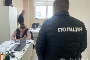 Чиновники одесского горсовета брали взятки за размещение рекламы и помогали уклонистам  фото 1