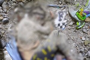 12 загиблих, серед яких п'ять дітей: підсумки пошукової операції після влучення дрону в Одесі фото