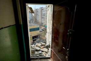 Одесситов просят не подходить к местам разбора завалов по проспекте Добровольского фото