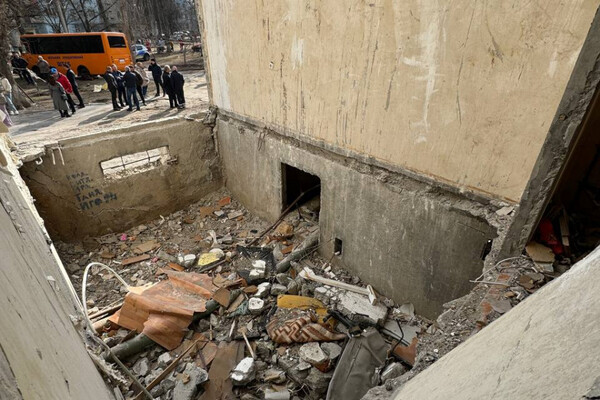 Одесситов просят не подходить к местам разбора завалов по проспекте Добровольского фото 10