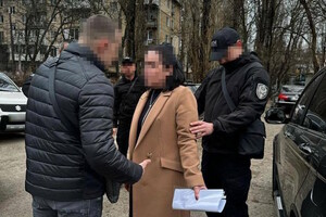 На коррупции попалась работница Одесской таможни фото 2