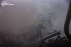 Из-за удара баллистикой по Одессе погибли 16 человек, 74 пострадали: 16 марта объявили Днем траура (обновлено) фото 8