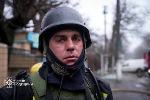 Из-за удара баллистикой по Одессе погибли 16 человек, 74 пострадали: 16 марта объявили Днем траура (обновлено) фото 10