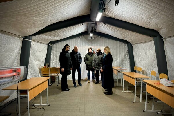 ООН оглянули будинок на Добровольського, що постраждав від обстрілу: почалася підготовка до демонтажу фото 5