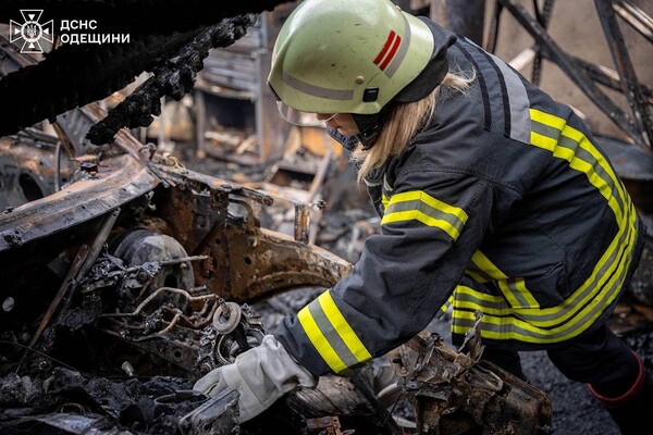 Масштабный пожар на СТО в Одессе: стала известна причина фото 5
