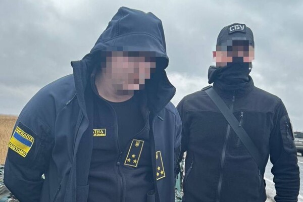 Инспектор Одесской таможни наживался на вывозе из Украины наличных денег: какое наказание ему грозит фото