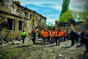 Одессе закончили разбирать завалы на месте вражеских обстрелов 23 апреля фото 7