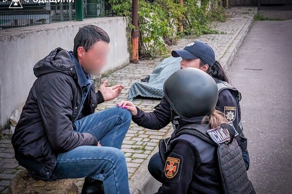 Окупанти вдарили балістикою по Одесі: постраждали 29 людей, четверо загинули (оновлюється) фото 9