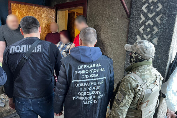 Торгівля людьми: на Одещині жінка вивезла до ЄС двох жінок із психічними відхиленнями фото 4